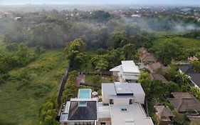 Nara Villa Canggu By Ini Vie Hospitality