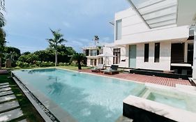 Nara Villa Canggu By Ini Vie Hospitality